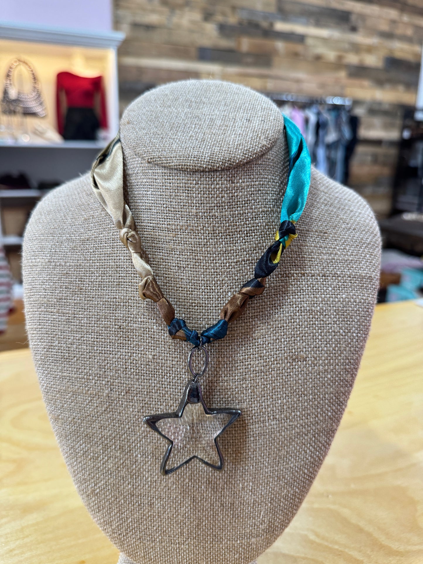 Turquoise Star Twilly