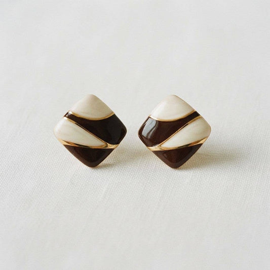 Chic Brown & Cream Studs