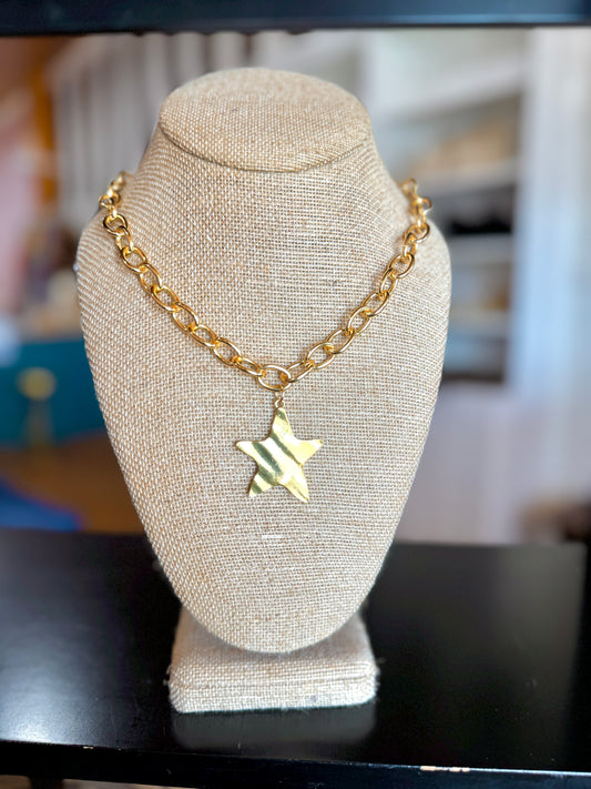 Small Chunky Star Necklace