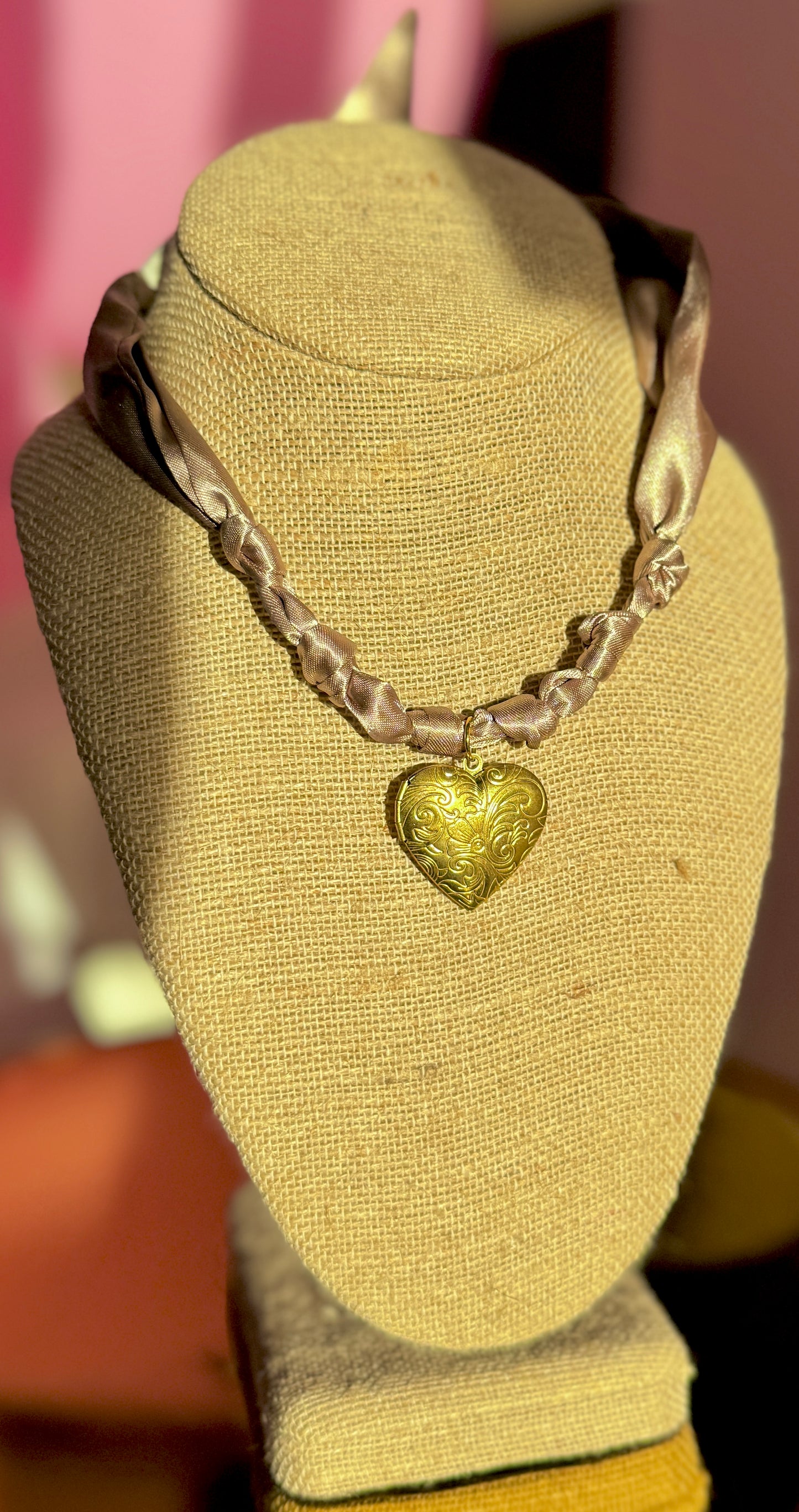 Taupe Gold Heart Twilly