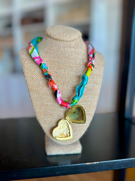Gold Heart Floral Twilly Necklace