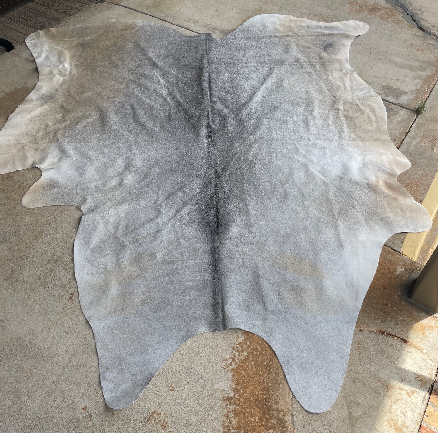 Pepper Cowhide Rug