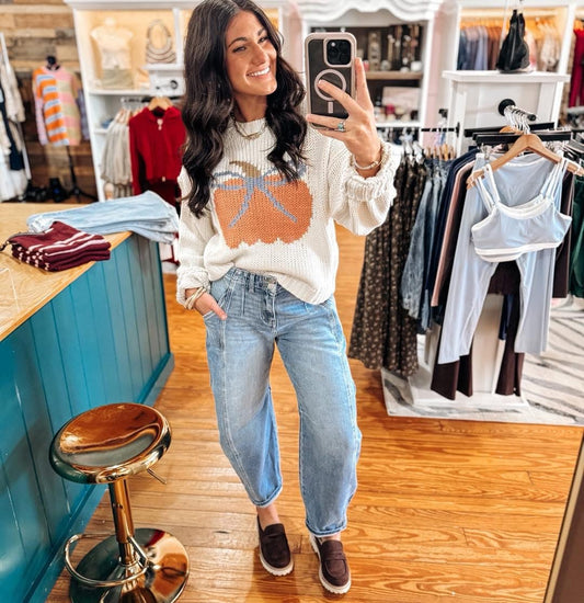 Mid Rise Barrel Rolled Jeans