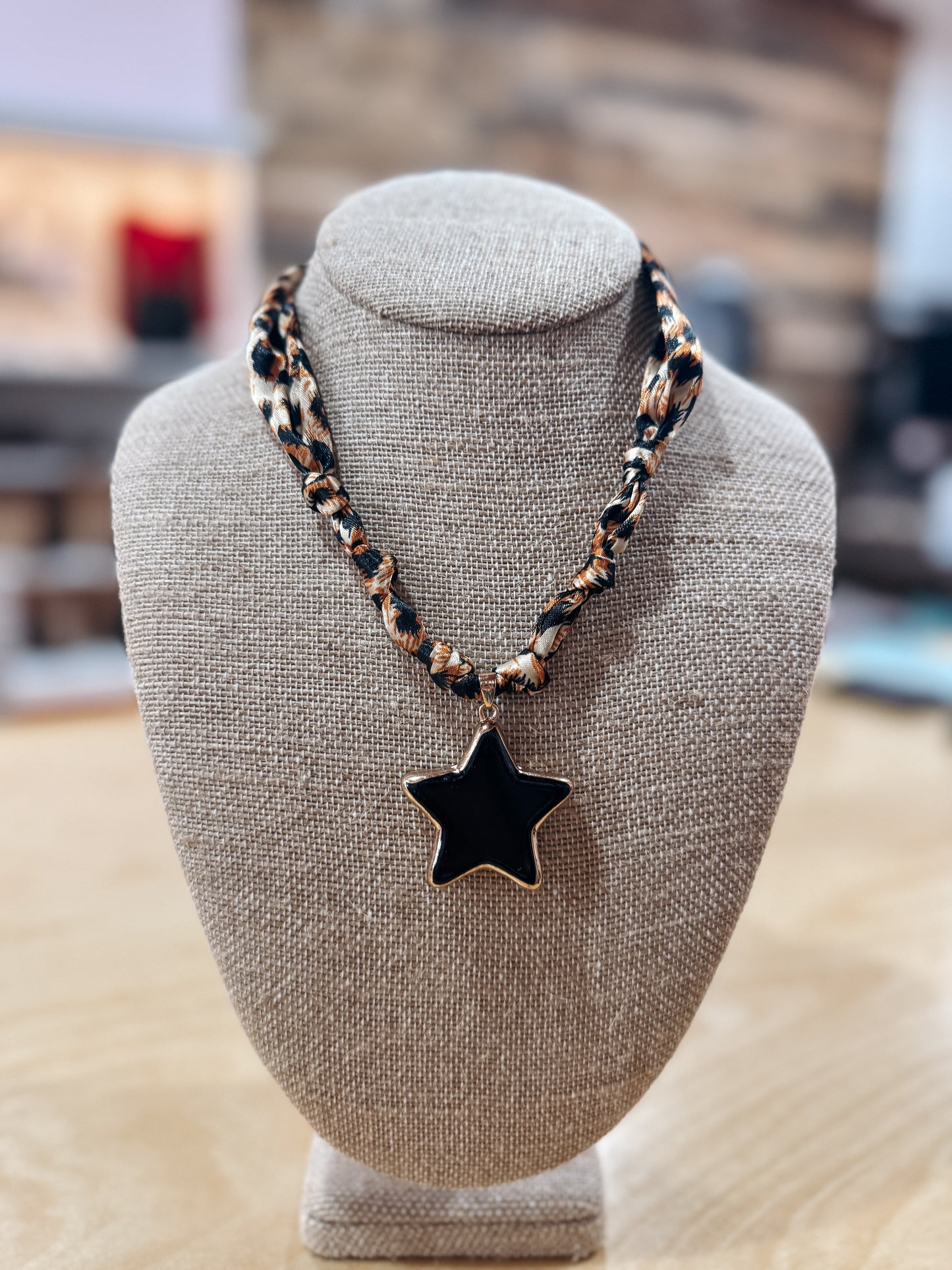 Leopard Warm Twilly Star