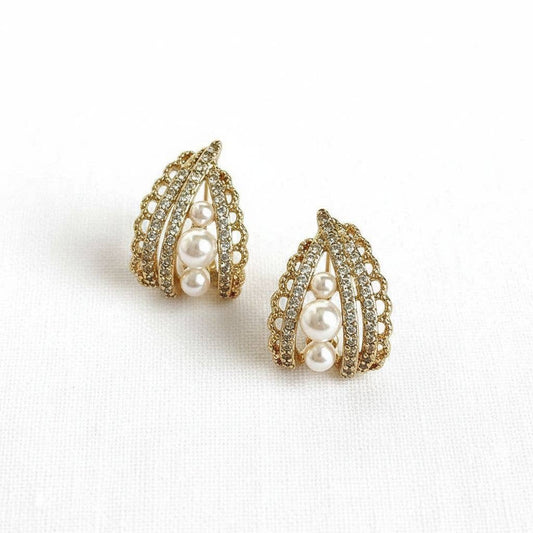 Palace Style Lace Pearl Stud Earrings